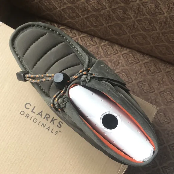 New Clarks Women’s Quilted Wallabee Boots in Khaki  492sn