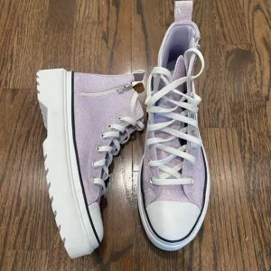 New Converse Kid's Chuck Taylor All-Star Lugged Sneakers Size 7 (Big Kids)