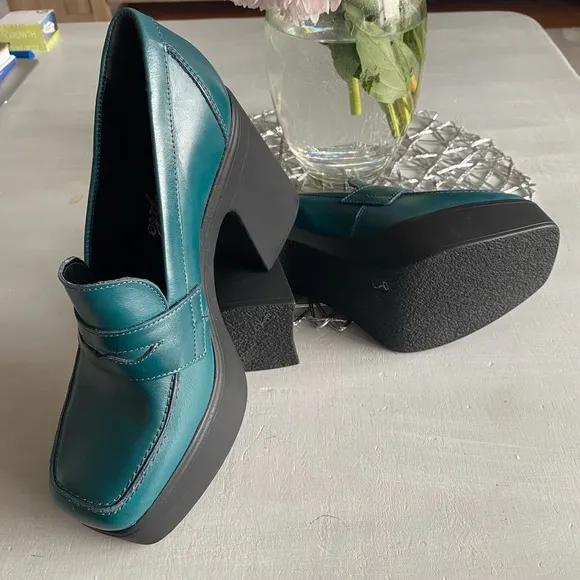 New FREE PEOPLE Zoe Platform Loafer / Deep Jade Size 39.5