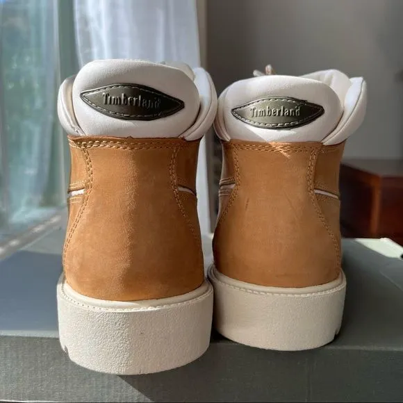 New in box Timberland' 5-Eye Leather Chukka Boot wheat size 7