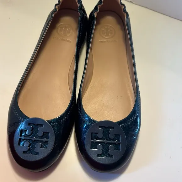 NEW IN BOX Tory Burch Minnie Travel Ballet Flats. Size 7.5 Metallic blue