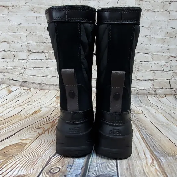 New in box Youth Thermoball Shelista Boots