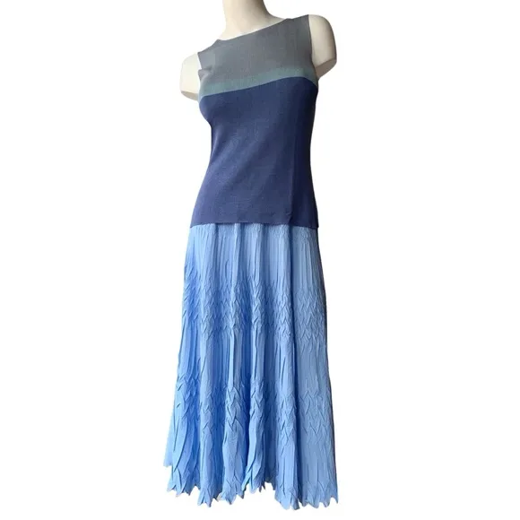 NEW Komarov sky blue crinkled plissé maxi skirt fm Nordstrom, Fits S-L