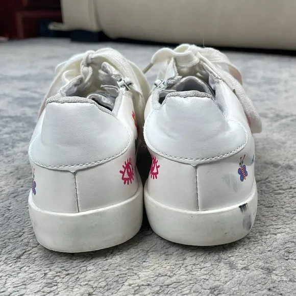 New Lola   The Boys Lace Up With Zip Fashion Sneakers Hearts Sz 37