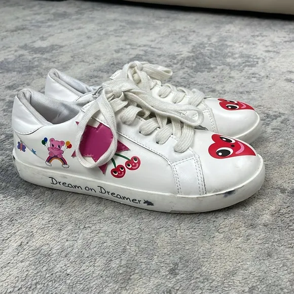 New Lola   The Boys Lace Up With Zip Fashion Sneakers Hearts Sz 37