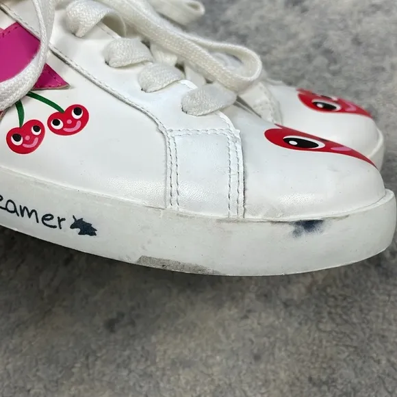 New Lola   The Boys Lace Up With Zip Fashion Sneakers Hearts Sz 37