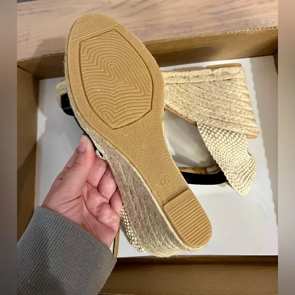 New Paseart Black Espadrille Wedge Sandals