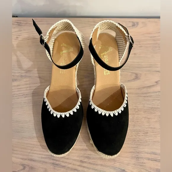New Paseart Black Espadrille Wedge Sandals