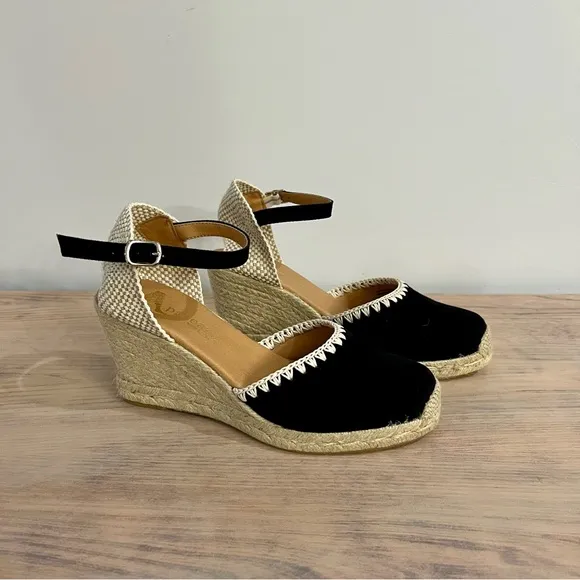 New Paseart Black Espadrille Wedge Sandals