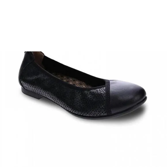 NEW REVERE women's nairobi ballet flat in black lizard/onyx