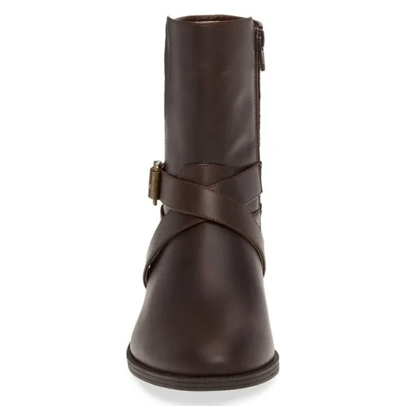 New Size 6 Vionic Thea Leather Quilted Ankle Boot