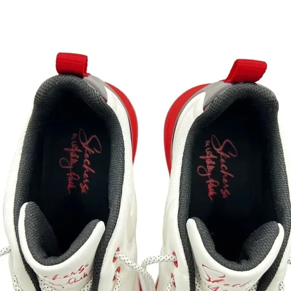 New Skechers 11 Womens Ashley Park Street Glam Point the Way Sneakers