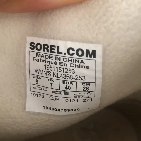 NEW SOREL WOMEN'S JOAN OF ARCTIC™ WEDGE III LACE COZY BOOTIE Size 9