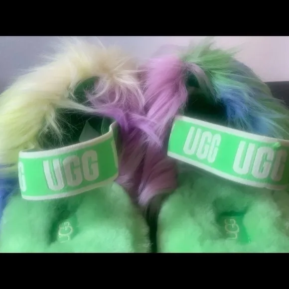 NEW UGG GIRLS FLUFF YEAH APPLE TIE DYE SLIDE SANDALS KIDS. # slides slippers