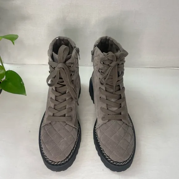 New! Vince Camuto Merindil‎ Gray SuedeCombat Boot 9M