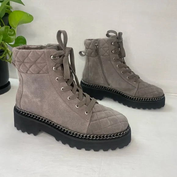 New! Vince Camuto Merindil‎ Gray SuedeCombat Boot 9M