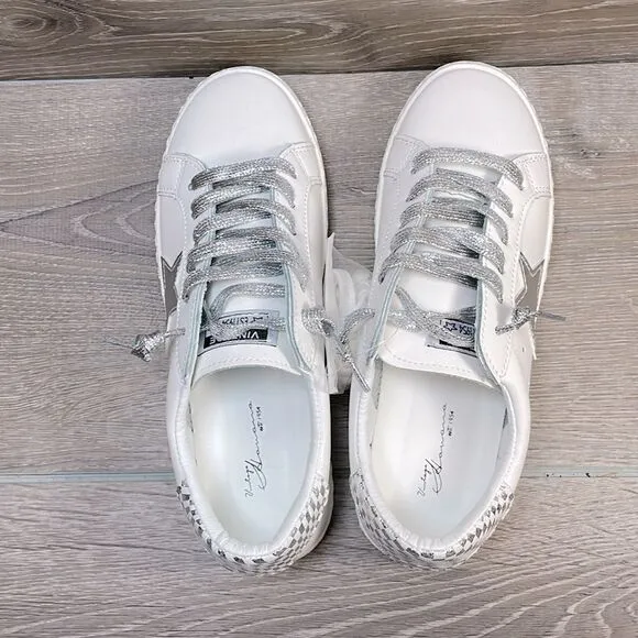 NEW Vintage Havana Carla Women’s Size 7.5 White Silver Shimmer Low Top Sneakers