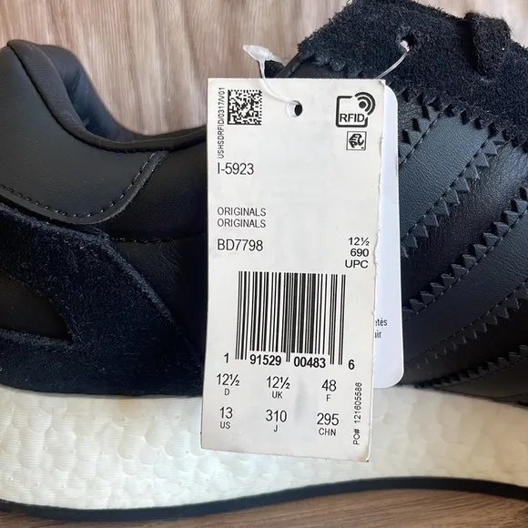 New without box ADIDAS ORIGINALS LEATHER SHOES MENS Sz 13 CASUAL BLACK-WHITE