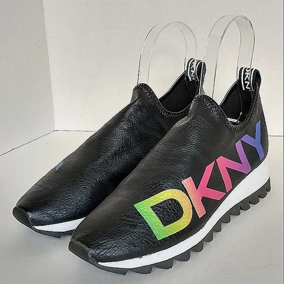 New w/o Box DKNY Azer Fashion Platform Sneakers Size 9