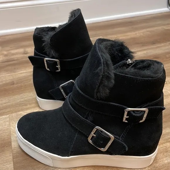 New Women’s J/Slides Buckle Wells Suede Wedge Boot!!🔥🔥🔥