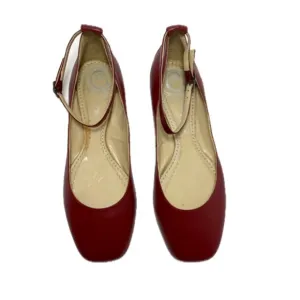 NEW Women's Leather Flats Size: 5.5
