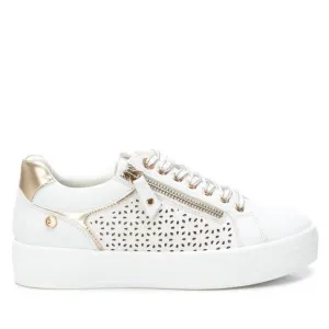 NEW XTI women's casual comfort sneakers in white
