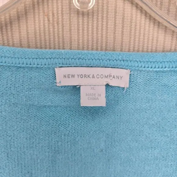 New York &amp; Company Blue V-Neck Sweater - Size XL 0222