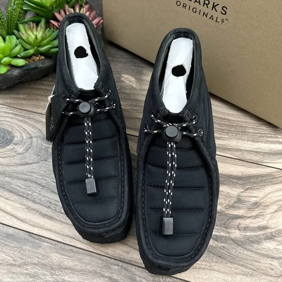 NIB Clarks Wallabee Womens 8M 39 Black Quilted Boots