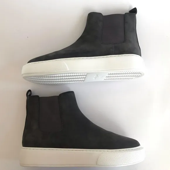 NIB J/SLIDES NYC Dani Chelsea Dark Gray Nubuck Suede Platform Slip On Bootie 8.5