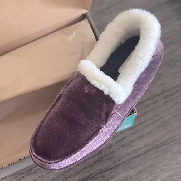 NIB [OluKai] Ku'una Lanui Indoor/Outdoor Velvet Slipper Red Ginger Women’s Sz 5