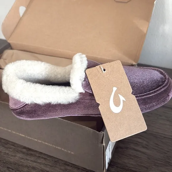 NIB [OluKai] Ku'una Lanui Indoor/Outdoor Velvet Slipper Red Ginger Women’s Sz 5