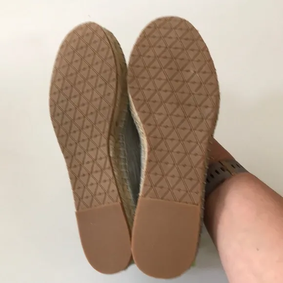 NIB ZAC Zac Posen Vinca Gray Tan Flat Espadrille Striped Neon Yellow Ankle Tie 7