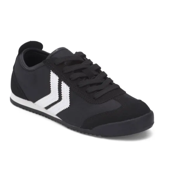 NICOLE MILLER Black Sneakers