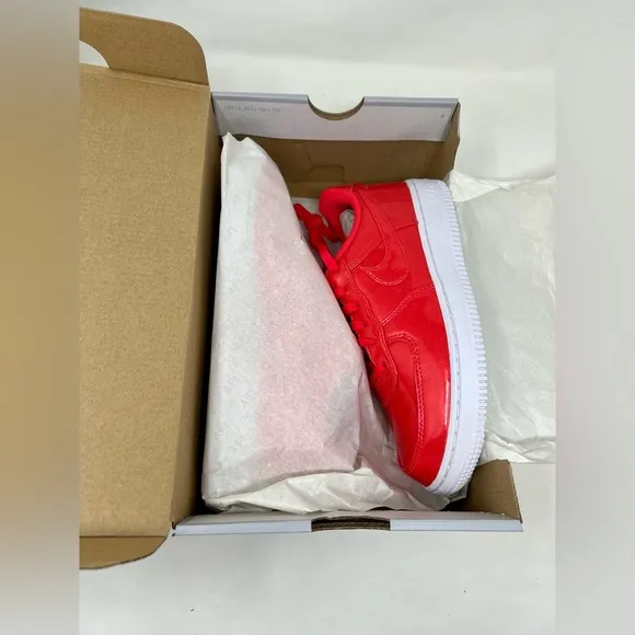 Nike Air Force 1 &quot;07 LV8 UV patent red leather sneakers
