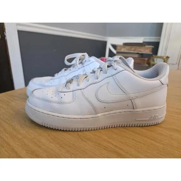 Nike Air Force 1 LE (GS) Triple White 7Y / Womens 8.5 DH2920-111