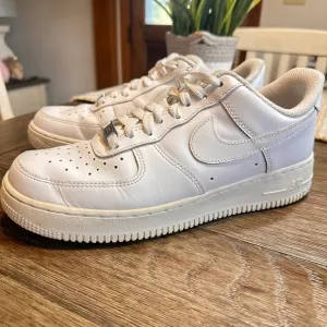 Nike Air Force 1 Low Triple White Leather Sneakers Classic 315115-112 Mens 9