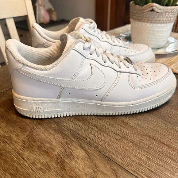 Nike Air Force 1 Low Triple White Leather Sneakers Classic 315115-112 Mens 9