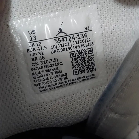 Nike Air Jordan 1 Mid Triple White Basketball Sneakers Men's Size 13