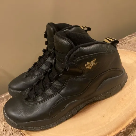 NIKE AIR JORDAN 10 RETRO NYC NEW YORK CITY SNEAKERS BLACK GOLD 7Y 310806-012