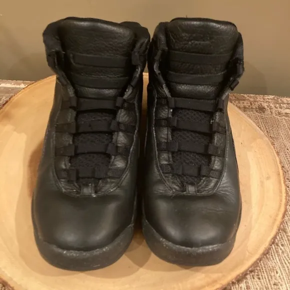 NIKE AIR JORDAN 10 RETRO NYC NEW YORK CITY SNEAKERS BLACK GOLD 7Y 310806-012