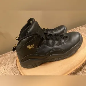 NIKE AIR JORDAN 10 RETRO NYC NEW YORK CITY SNEAKERS BLACK GOLD 7Y 310806-012