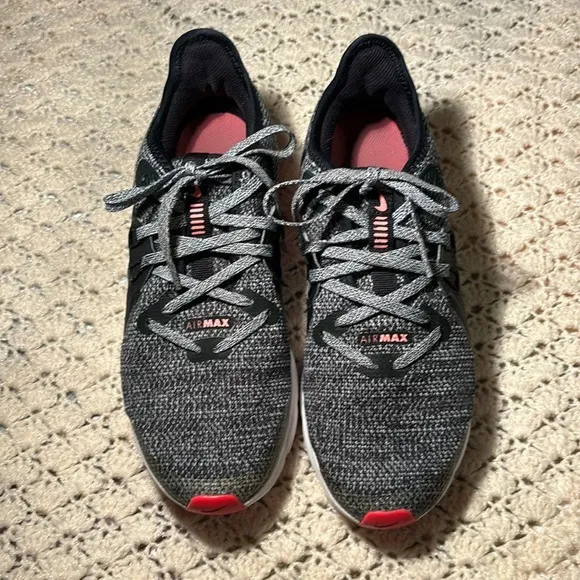 Nike AIR Max Sequent 3 (GS) Girls Fashion Sneakers