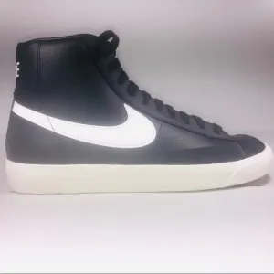 Nike Blazer Mid ‘77 Vintage Black Sail Sneakers