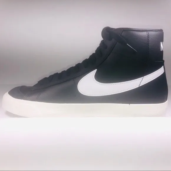 Nike Blazer Mid ‘77 Vintage Black Sail Sneakers