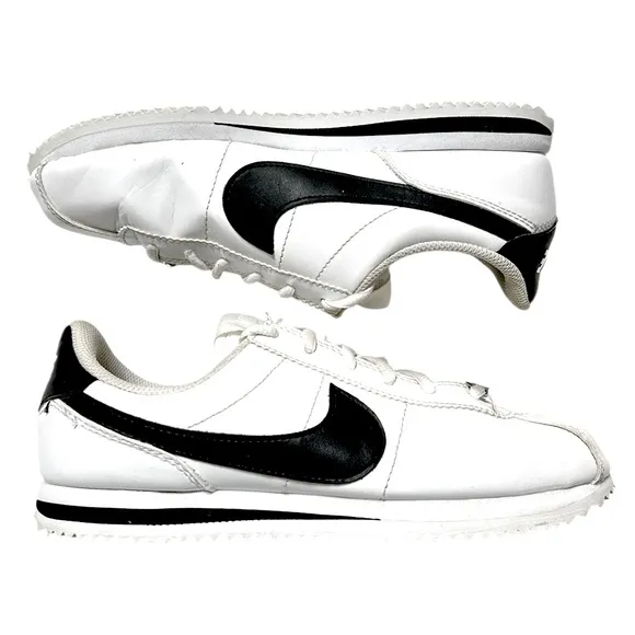 Nike Cortez leather sneakers in white and black Girls 5Y Athletic Casual Retro