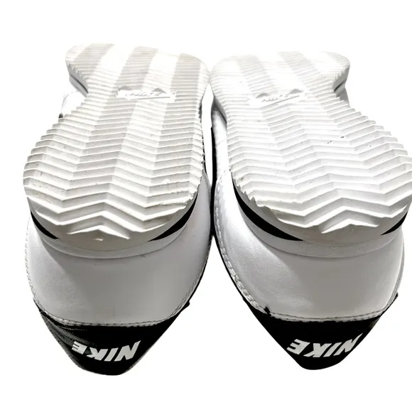 Nike Cortez leather sneakers in white and black Girls 5Y Athletic Casual Retro
