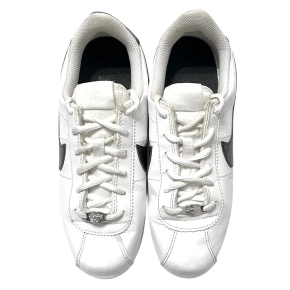 Nike Cortez leather sneakers in white and black Girls 5Y Athletic Casual Retro