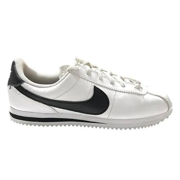 Nike Cortez leather sneakers in white and black Girls 5Y Athletic Casual Retro