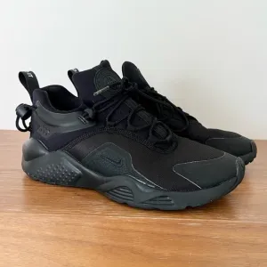 Nike huarache city move sneakers black 7.5 women