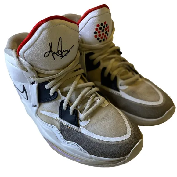 Nike Kyrie Irving 8‎ Infinity High-Top Sneakers Youth Size 6 DD0334-101